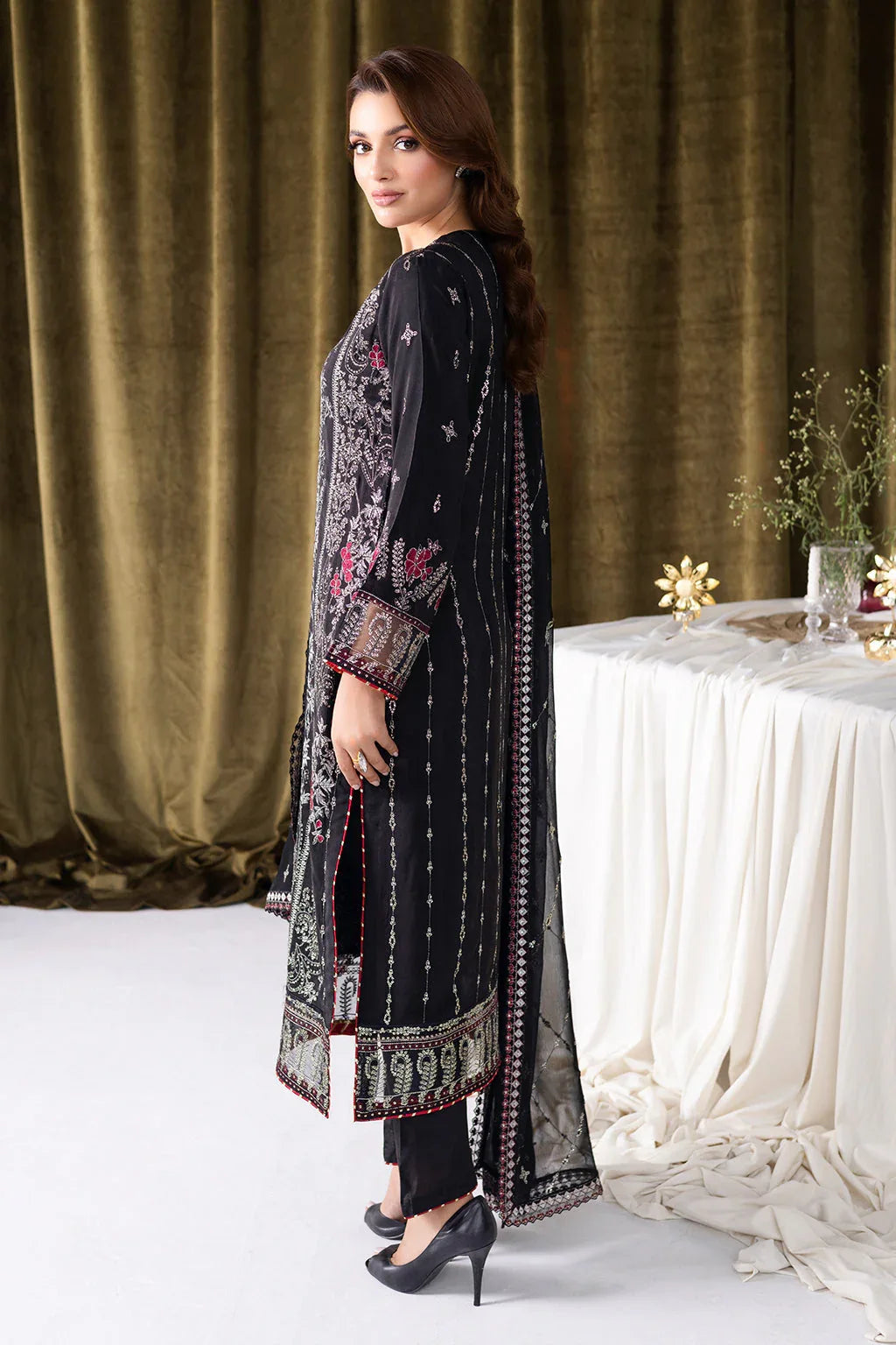 Ramsha | Aangan Luxury Raw silk | AA-105 - Aqsa Fabrics