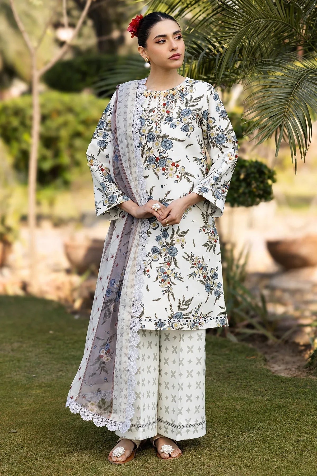 Alizeh | Sheen Lawn Prints 25 | AF-PL-6040-Alaska - Aqsa Fabrics