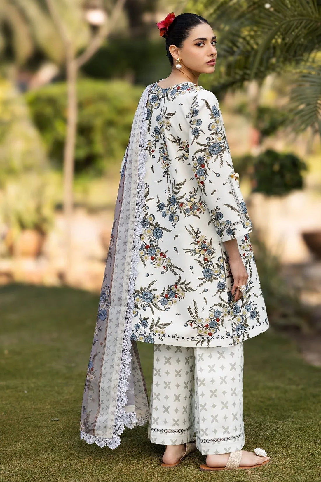 Alizeh | Sheen Lawn Prints 25 | AF-PL-6040-Alaska - Aqsa Fabrics