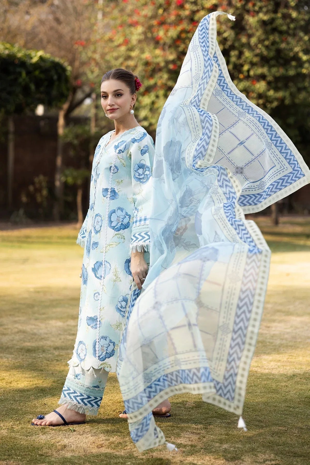Alizeh | Sheen Lawn Prints 25 | AF-PL-6031-Laya - Aqsa Fabrics