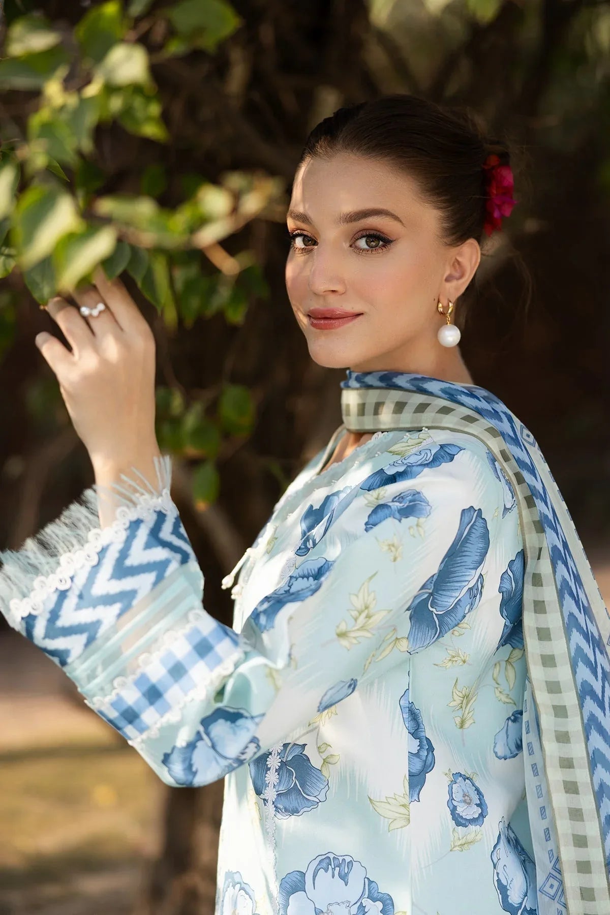 Alizeh | Sheen Lawn Prints 25 | AF-PL-6031-Laya - Aqsa Fabrics