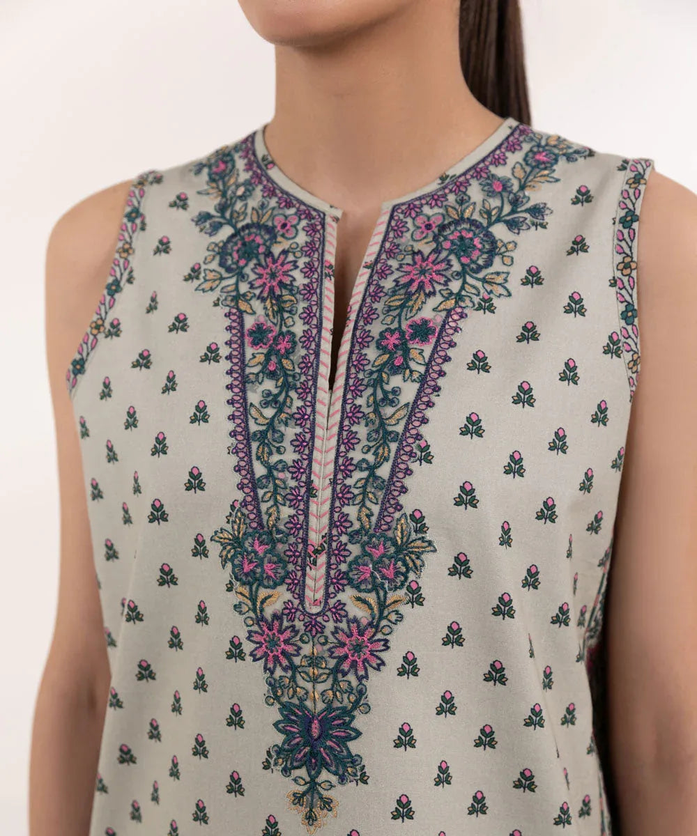 Sapphire | Intermix 2024 | Cambric Suit S-31 - Aqsa Fabrics
