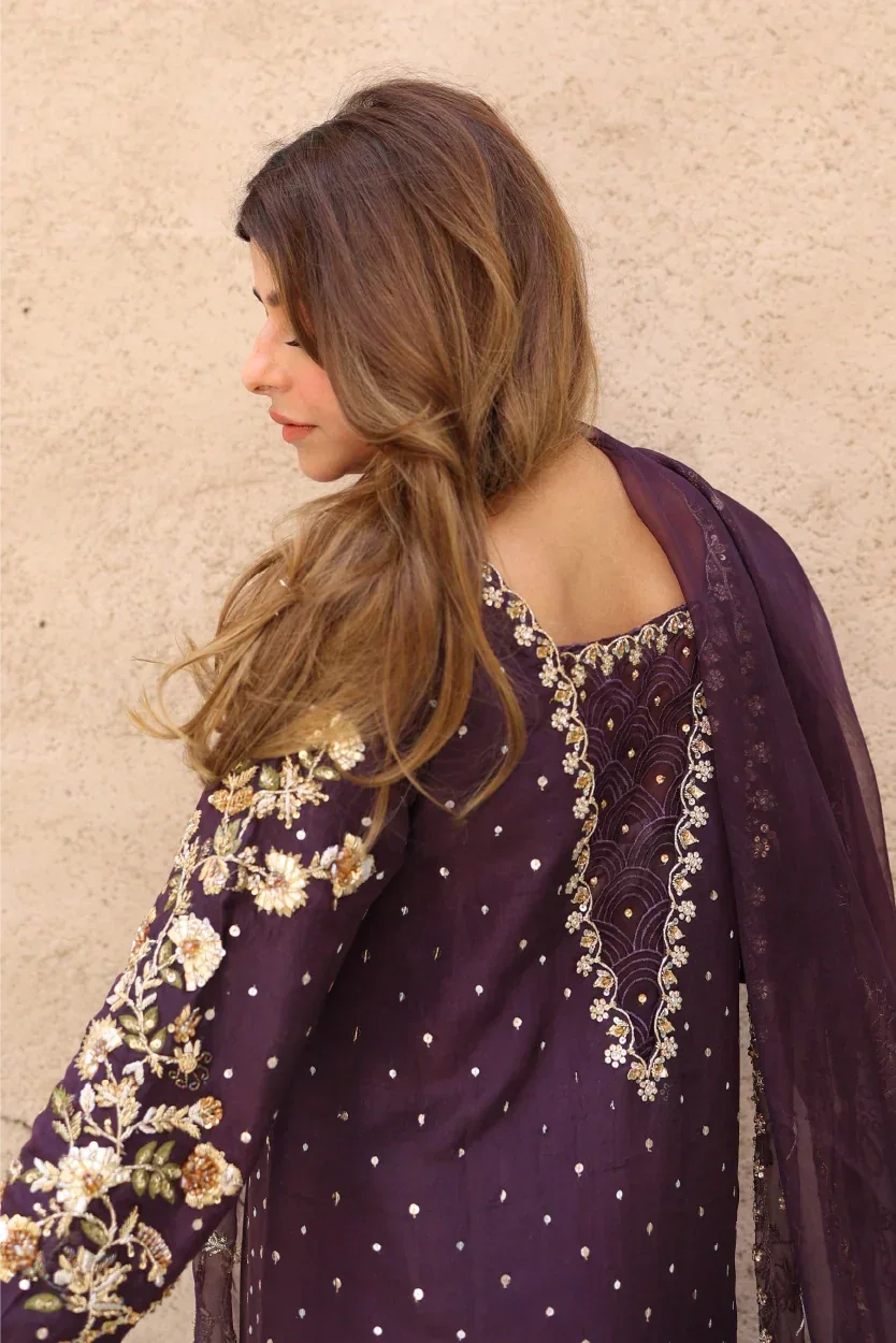Muntaha | Formals | Zarnish - Aqsa Fabrics