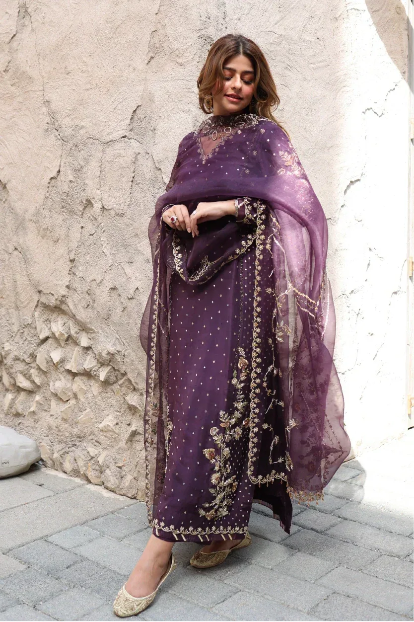 Muntaha | Formals | Zarnish - Aqsa Fabrics