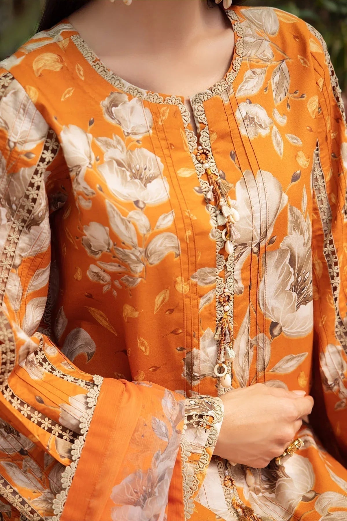 Alizeh | Sheen Lawn Prints 24 | SUNFLOWER - Aqsa Fabrics