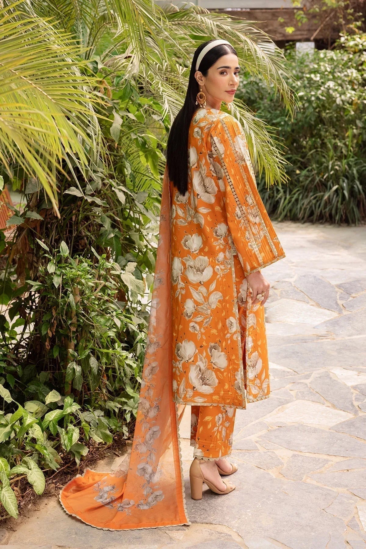 Alizeh | Sheen Lawn Prints 24 | SUNFLOWER - Aqsa Fabrics