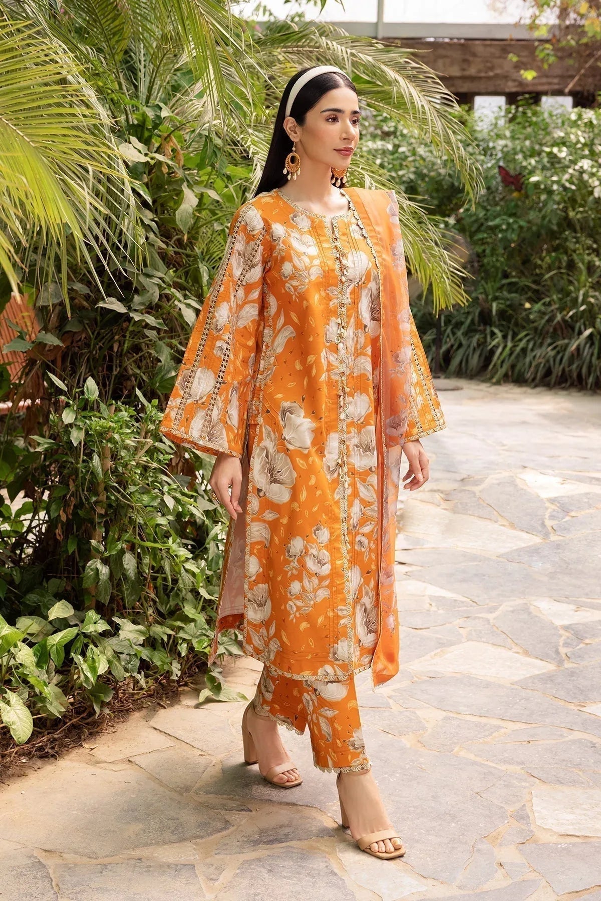 Alizeh | Sheen Lawn Prints 24 | SUNFLOWER - Aqsa Fabrics