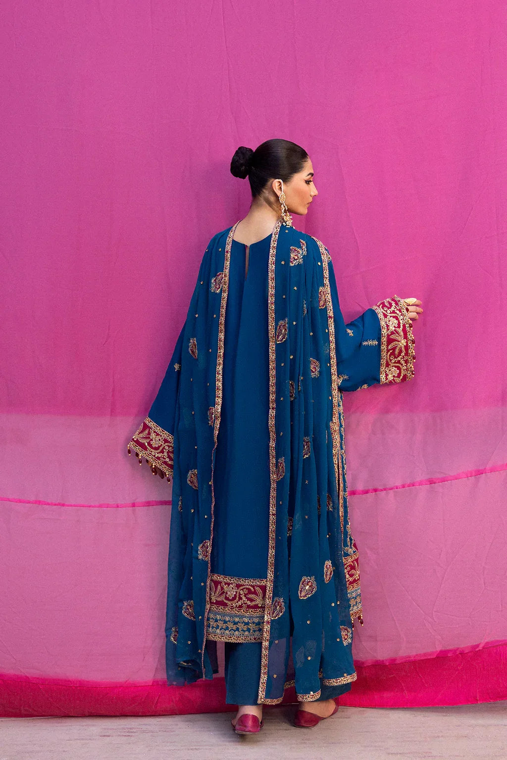 Emaan Adeel I The Empress Wedding Formals I VELANIS - Aqsa Fabrics