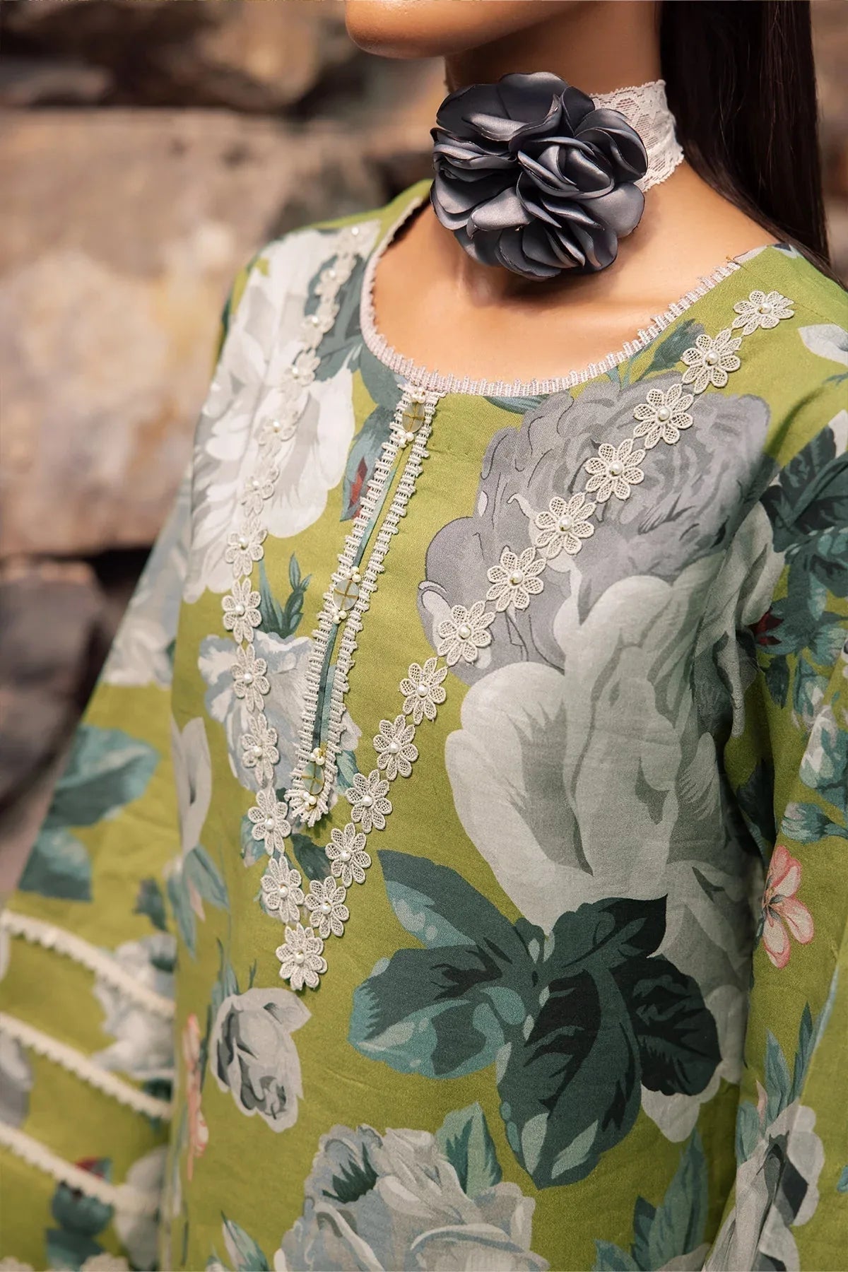 Alizeh | Sheen Lawn Prints 24 | JAZMIN - Aqsa Fabrics