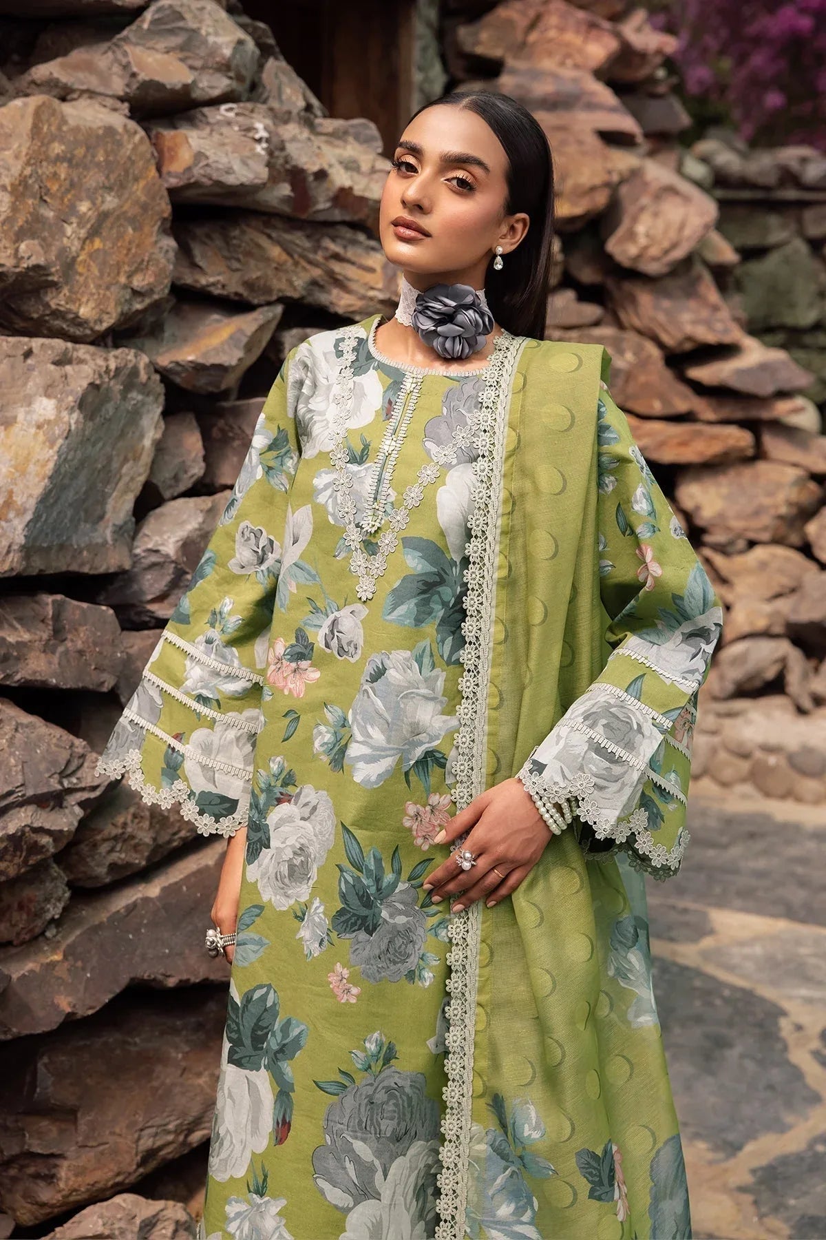 Alizeh | Sheen Lawn Prints 24 | JAZMIN - Aqsa Fabrics