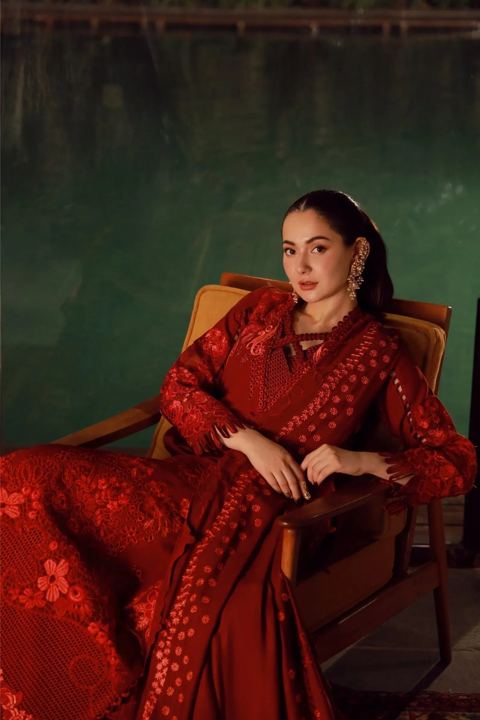 Maryam Hussain | Winter Shawl 25 | Riya - Aqsa Fabrics