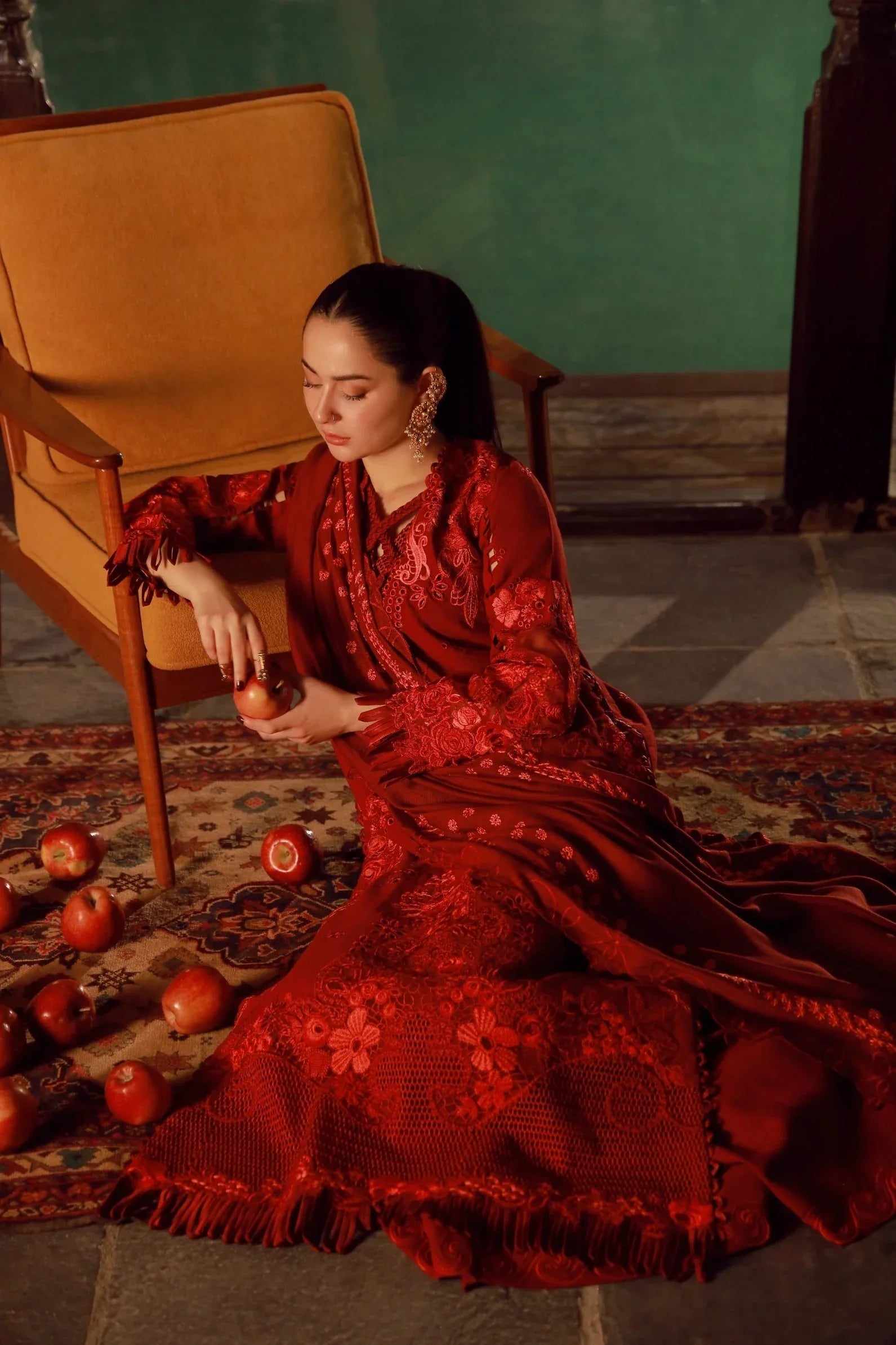 Maryam Hussain | Winter Shawl 25 | Riya - Aqsa Fabrics