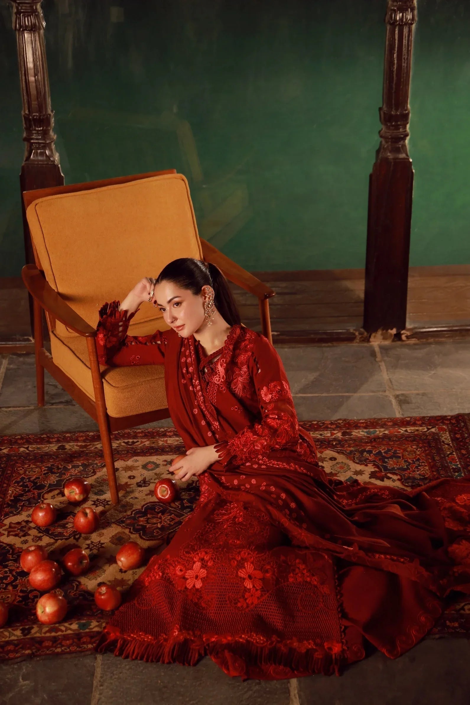 Maryam Hussain | Winter Shawl 25 | Riya - Aqsa Fabrics