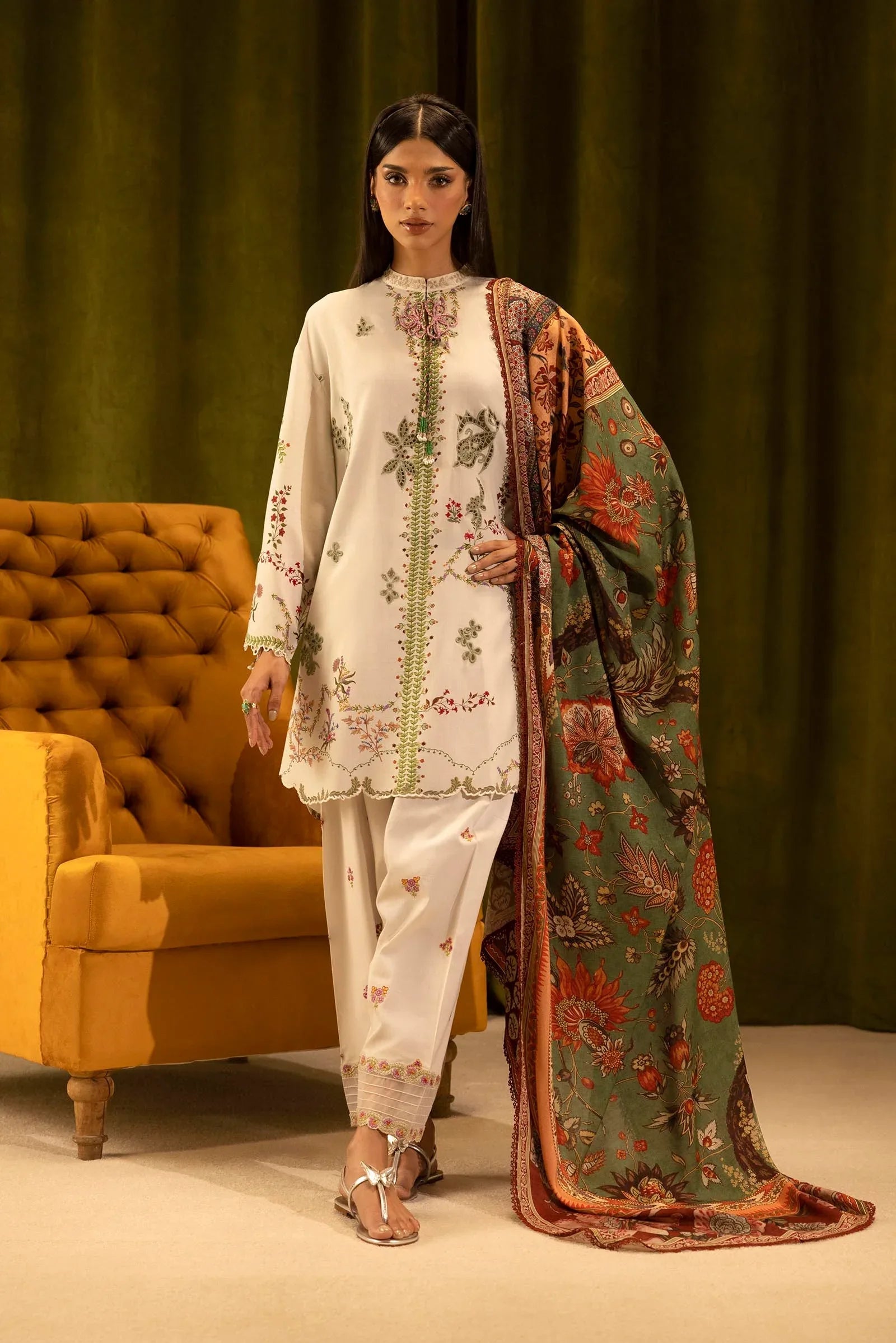 Sana Safinaz | Muzlin Winter 25 | 015A - Aqsa Fabrics
