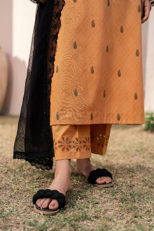 Baroque | Luxury Pret 24 | JACQUARD LAWN UF-613 - Aqsa Fabrics