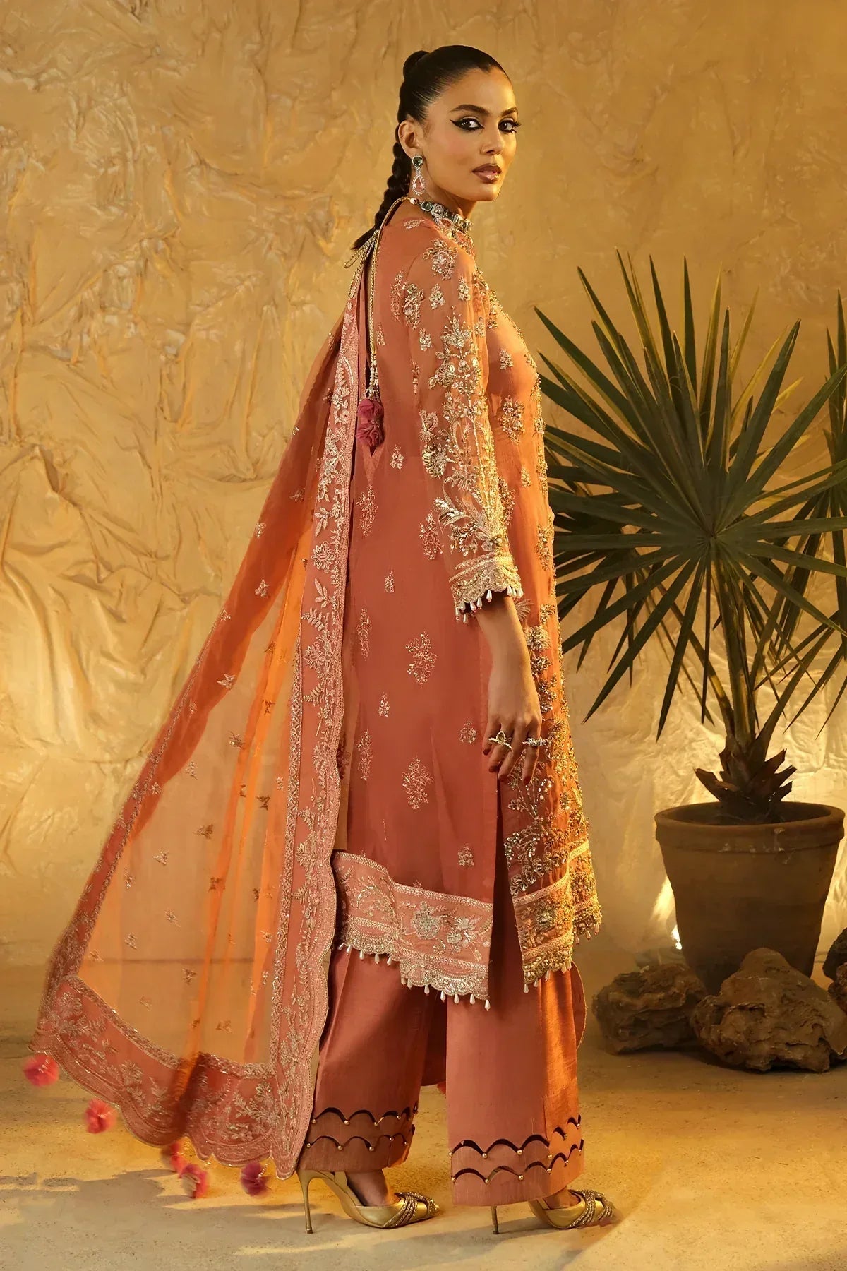 Mina Kashif | Kahani Luxury Formals 23 | Seroli - Aqsa Fabrics