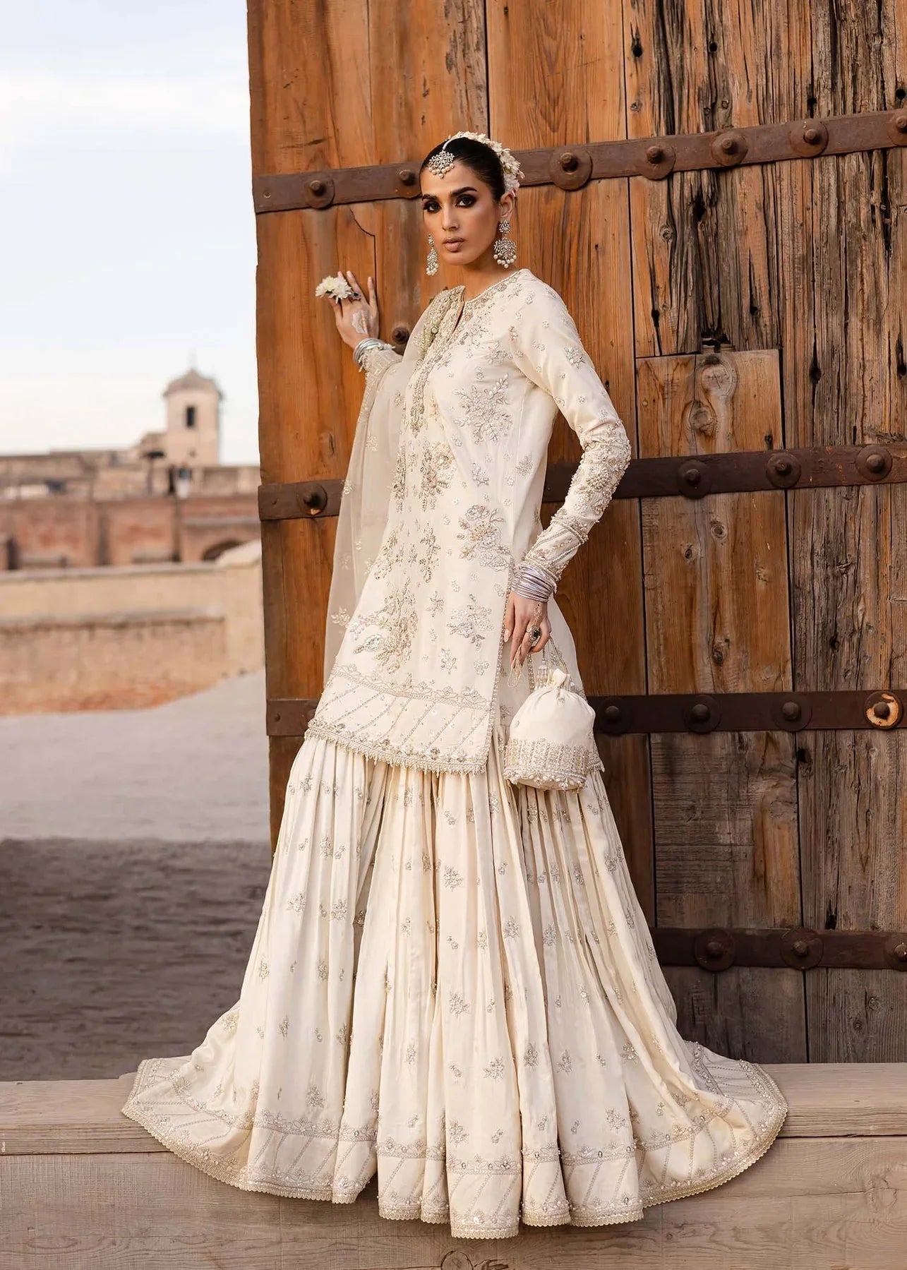 Akbar Aslam | Dastaan Luxury Formals | Roshaneh - Aqsa Fabrics