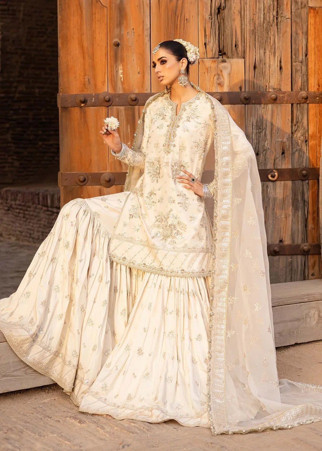 Akbar Aslam | Dastaan Luxury Formals | Roshaneh - Aqsa Fabrics