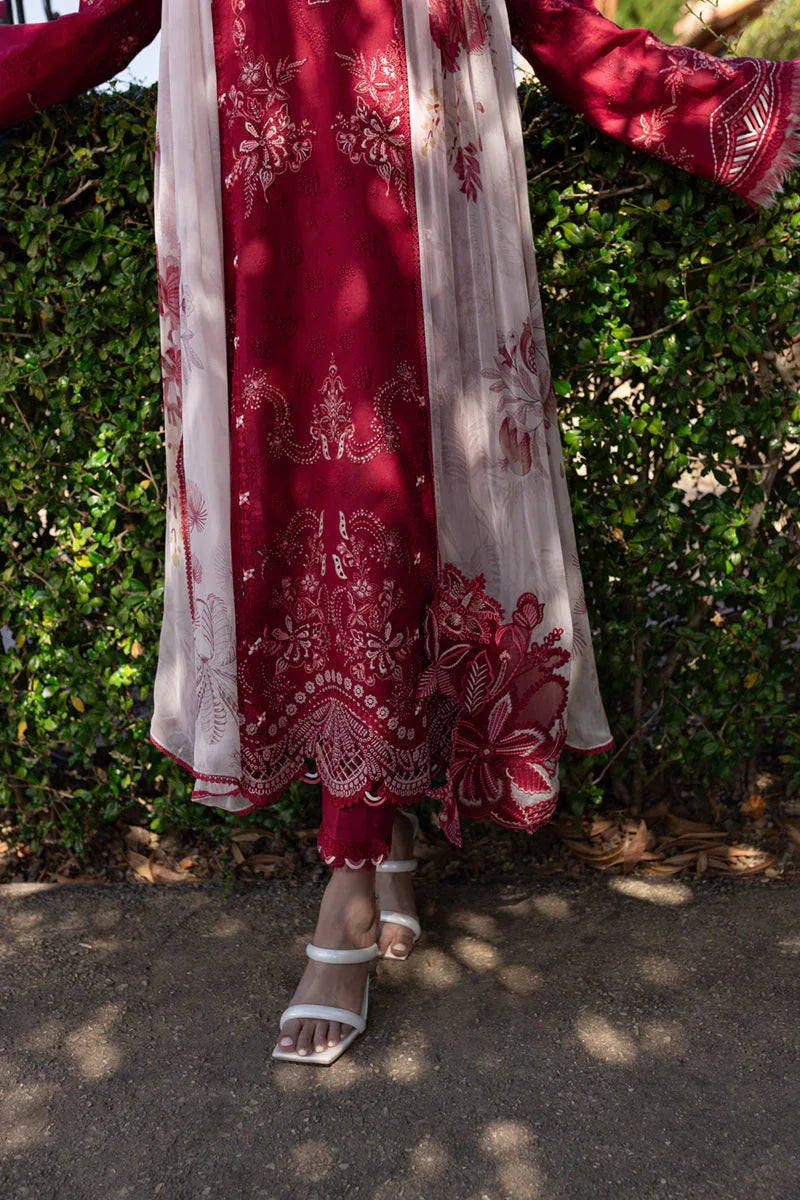 Qalamkar | Q Line Lawn 25 | QM-15 Soha - Aqsa Fabrics