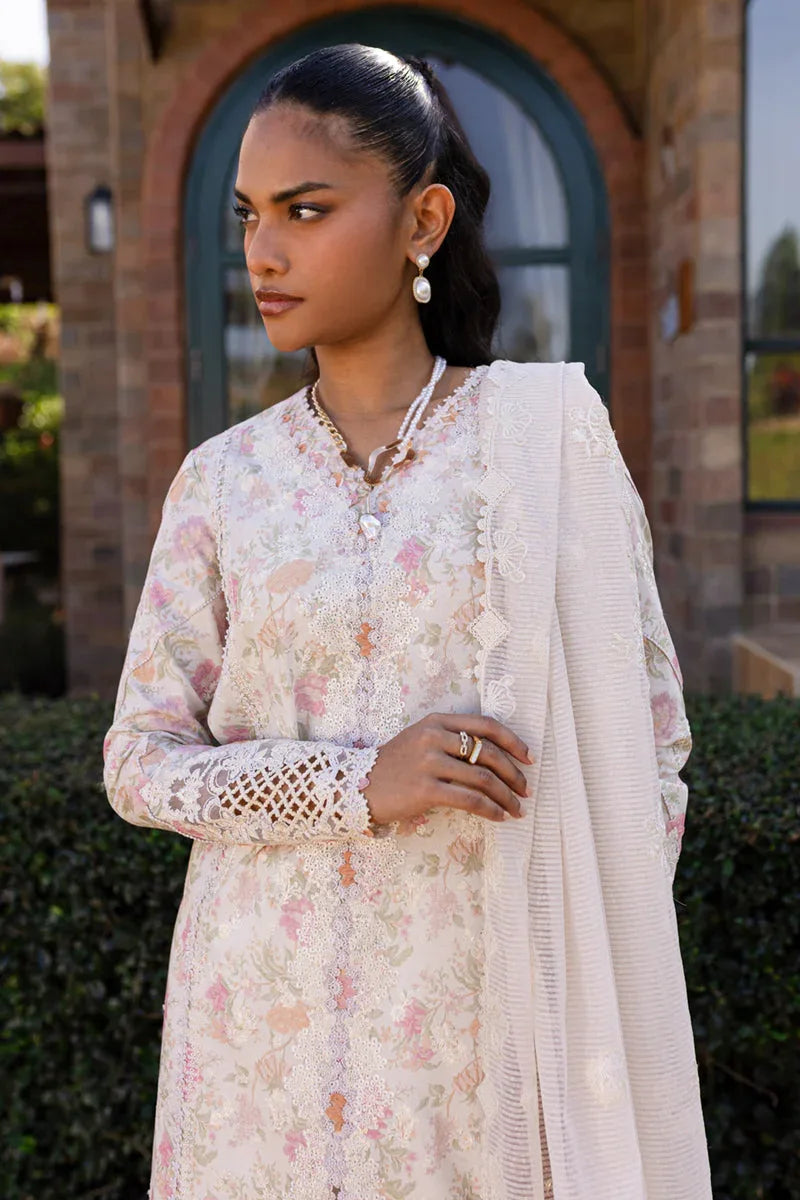 Qalamkar | Q Line Lawn 25 | QM-18 Feeha - Aqsa Fabrics