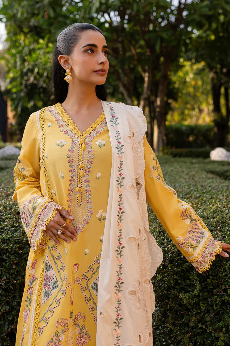 Qalamkar | Q Line Lawn 25 | QM-10 Olena - Aqsa Fabrics