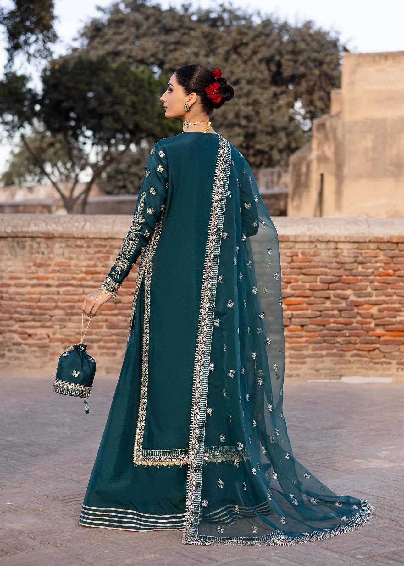 Akbar Aslam | Dastaan Luxury Formals | Nazgul - Aqsa Fabrics
