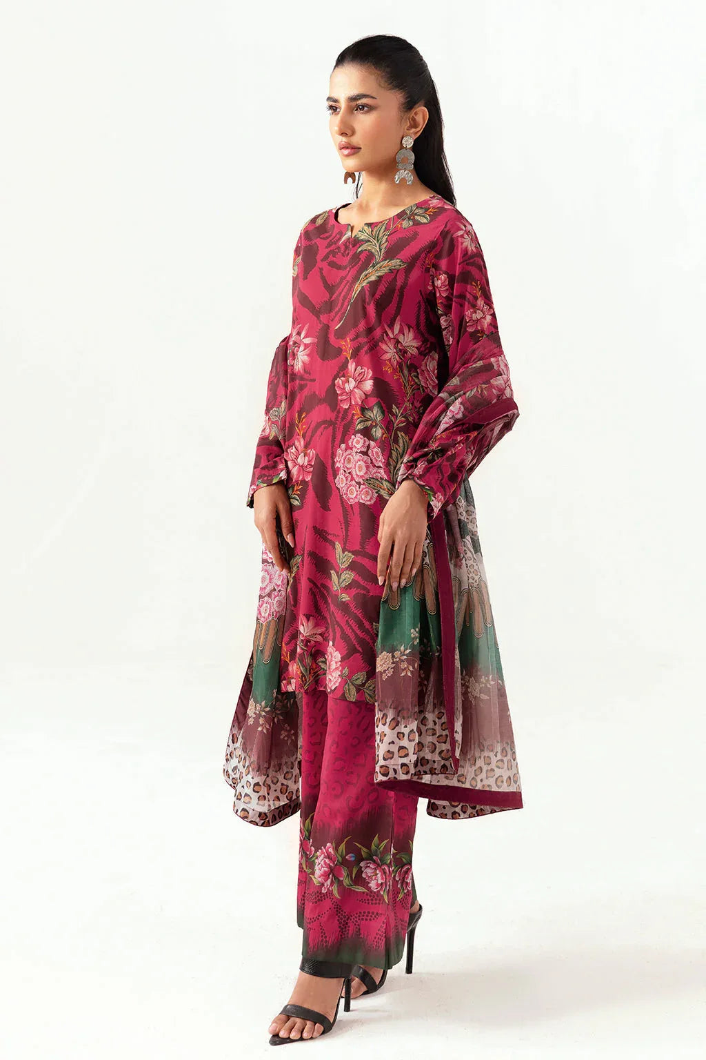 Ramsha | Pinted Lawn | RP-102 - Aqsa Fabrics