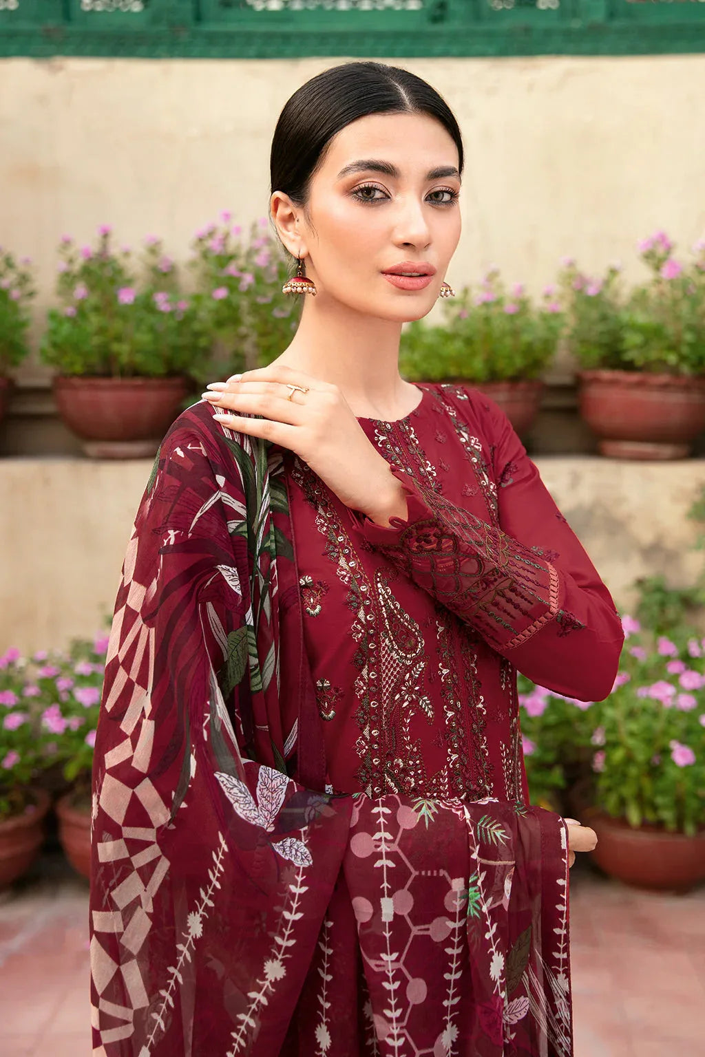 Ramsha | Mashaal Luxury Lawn | L-803 - Aqsa Fabrics
