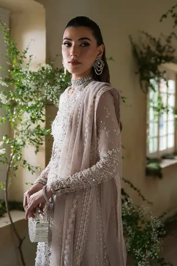 Suffuse | Freeshia Formals 23 | Laela - Aqsa Fabrics