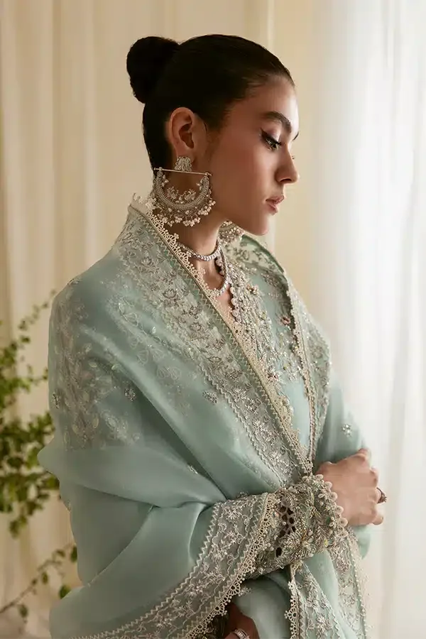 Suffuse | Freeshia Formals 23 | Ilana - Aqsa Fabrics