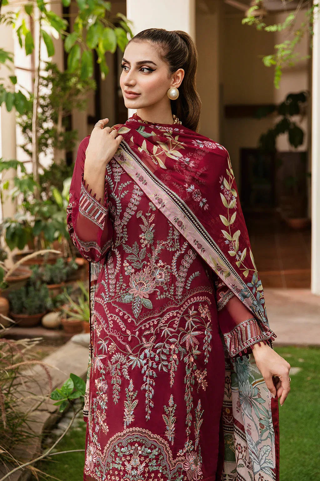 Ramsha | Luxury Lawn 24 | Y-801 - Aqsa Fabrics