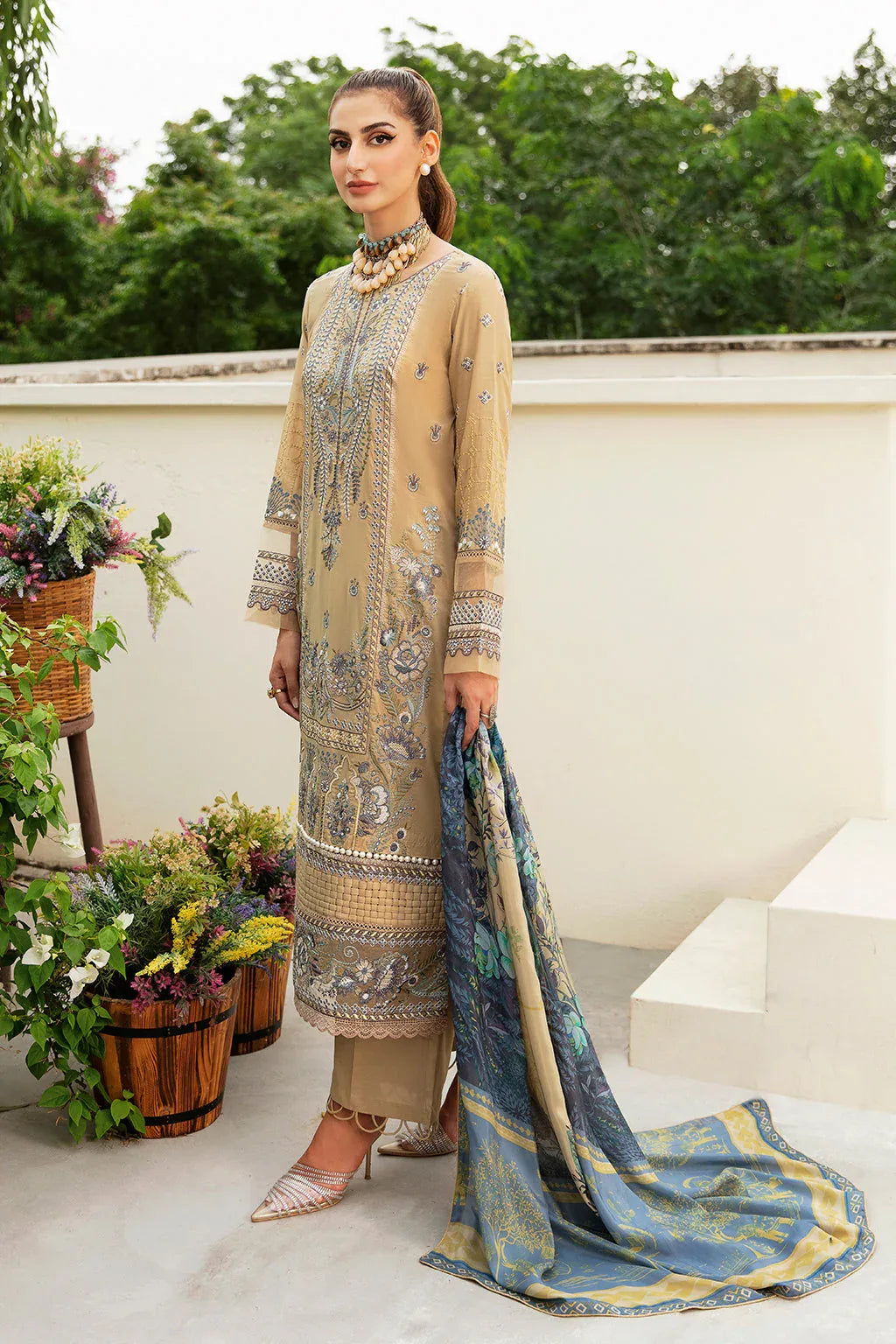 Ramsha | Luxury Lawn 24 | Y-802 - Aqsa Fabrics