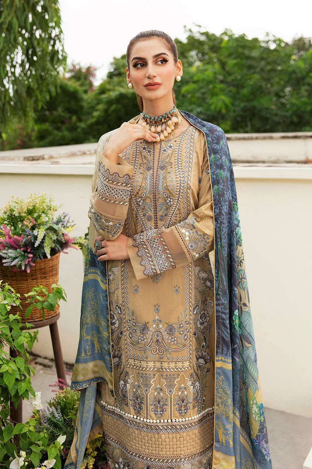 Ramsha | Luxury Lawn 24 | Y-802 - Aqsa Fabrics
