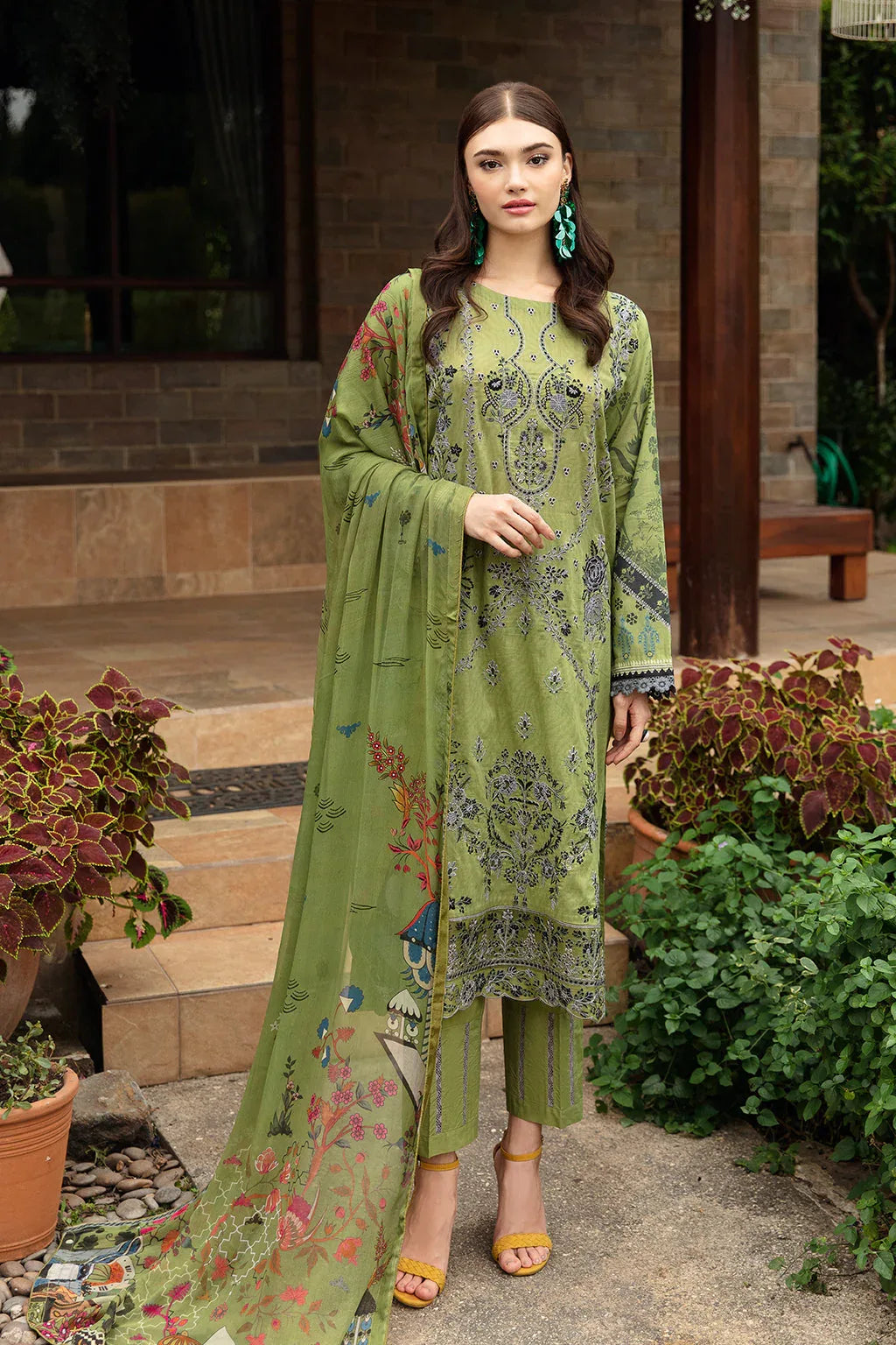 Ramsha | Riwayat Lawn Collection| Y-912 - Aqsa Fabrics