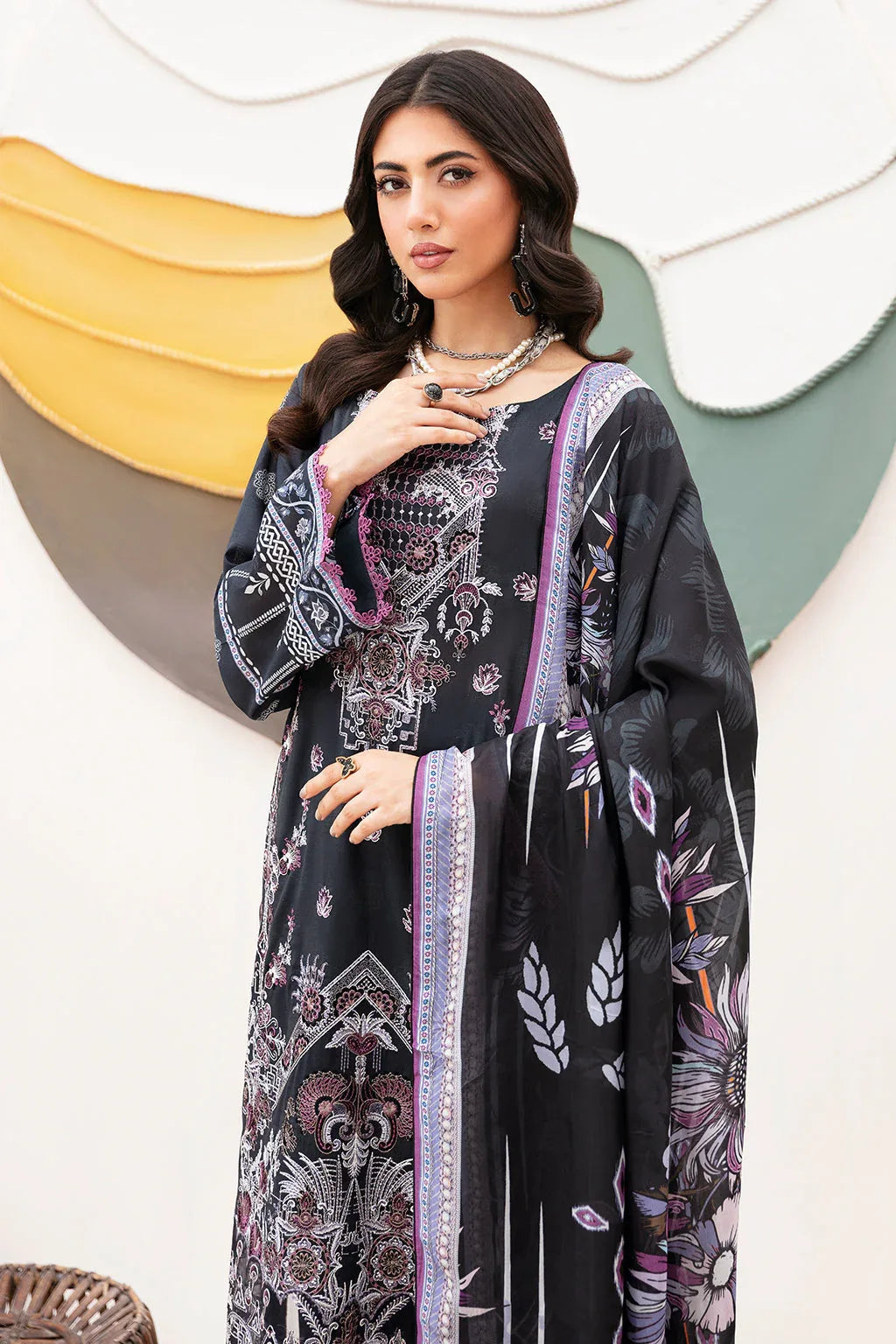 Ramsha | Mashaal Luxury Lawn | L-1102 - Aqsa Fabrics
