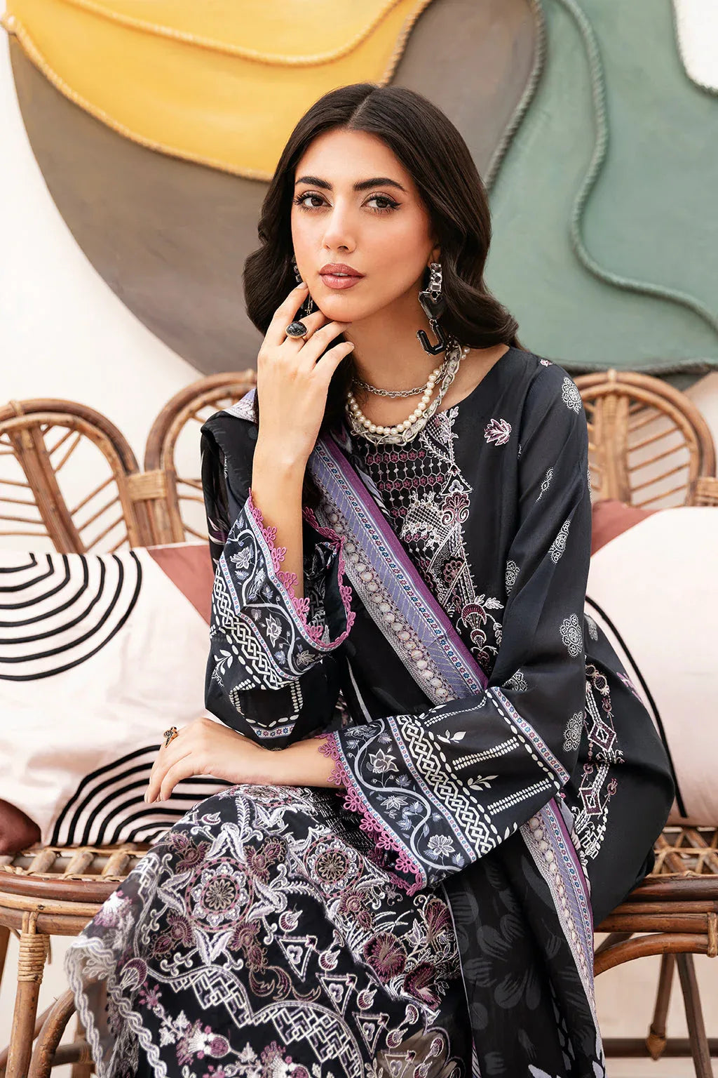 Ramsha | Mashaal Luxury Lawn | L-1102 - Aqsa Fabrics