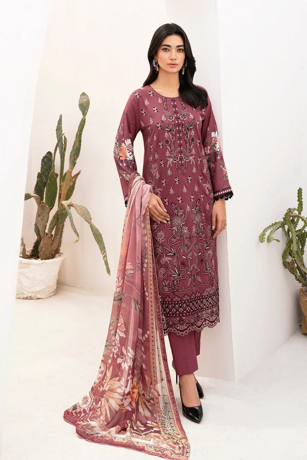 Ramsha | Mashaal Luxury Lawn | L-1108 - Aqsa Fabrics