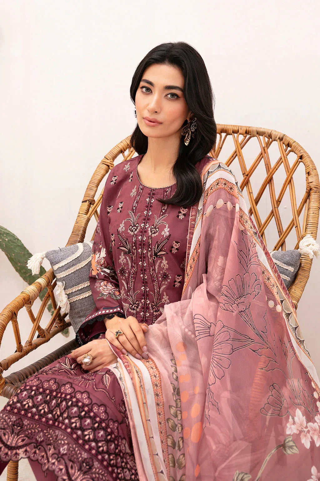 Ramsha | Mashaal Luxury Lawn | L-1108 - Aqsa Fabrics
