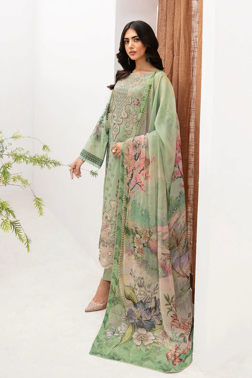 Ramsha | Mashaal Luxury Lawn | L-1101 - Aqsa Fabrics
