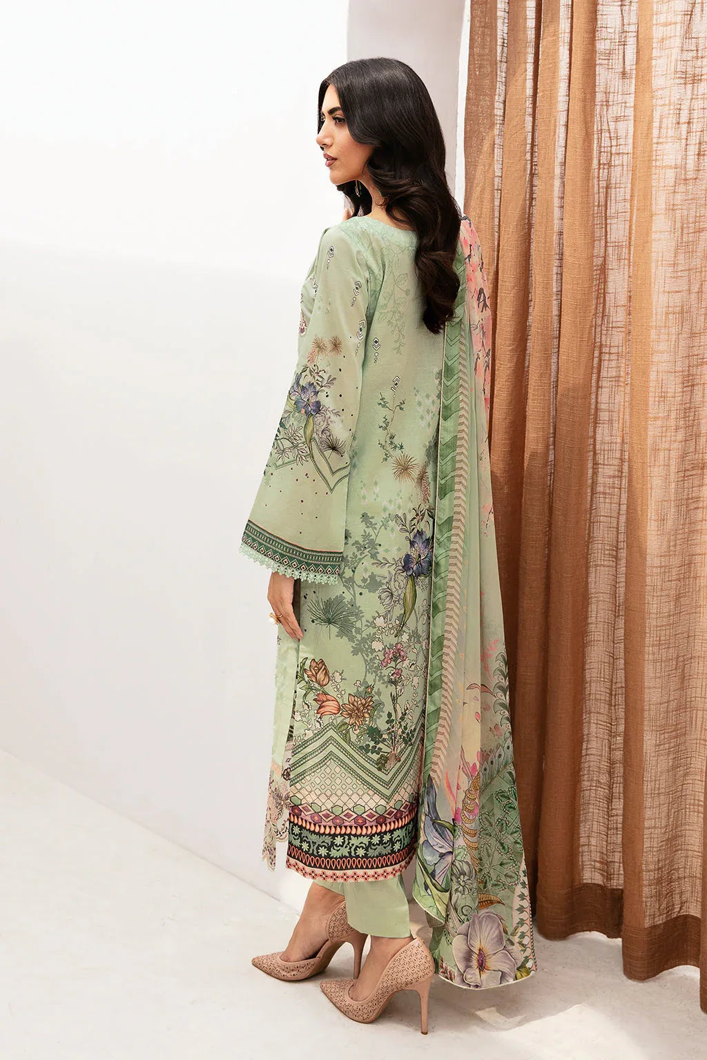 Ramsha | Mashaal Luxury Lawn | L-1101 - Aqsa Fabrics