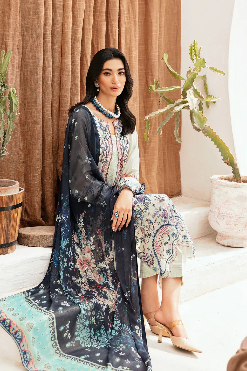 Ramsha | Mashaal Luxury Lawn | L-1107 - Aqsa Fabrics