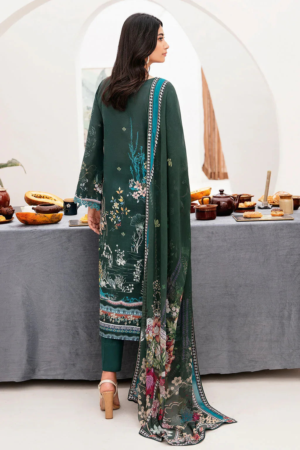 Ramsha | Mashaal Luxury Lawn | L-1109 - Aqsa Fabrics