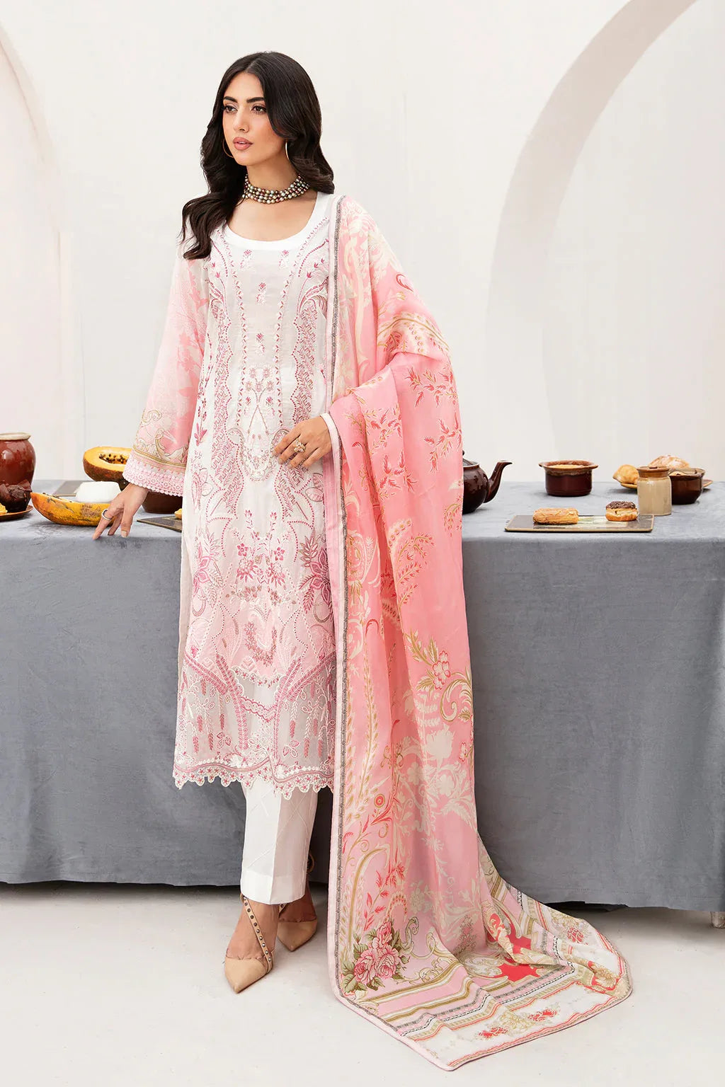 Ramsha | Mashaal Luxury Lawn | L-1104 - Aqsa Fabrics