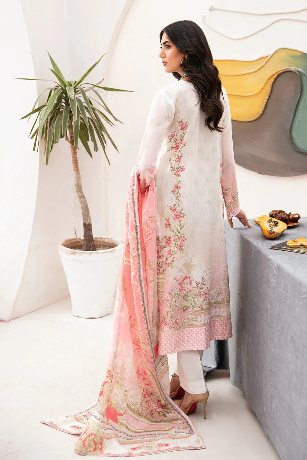 Ramsha | Mashaal Luxury Lawn | L-1104 - Aqsa Fabrics