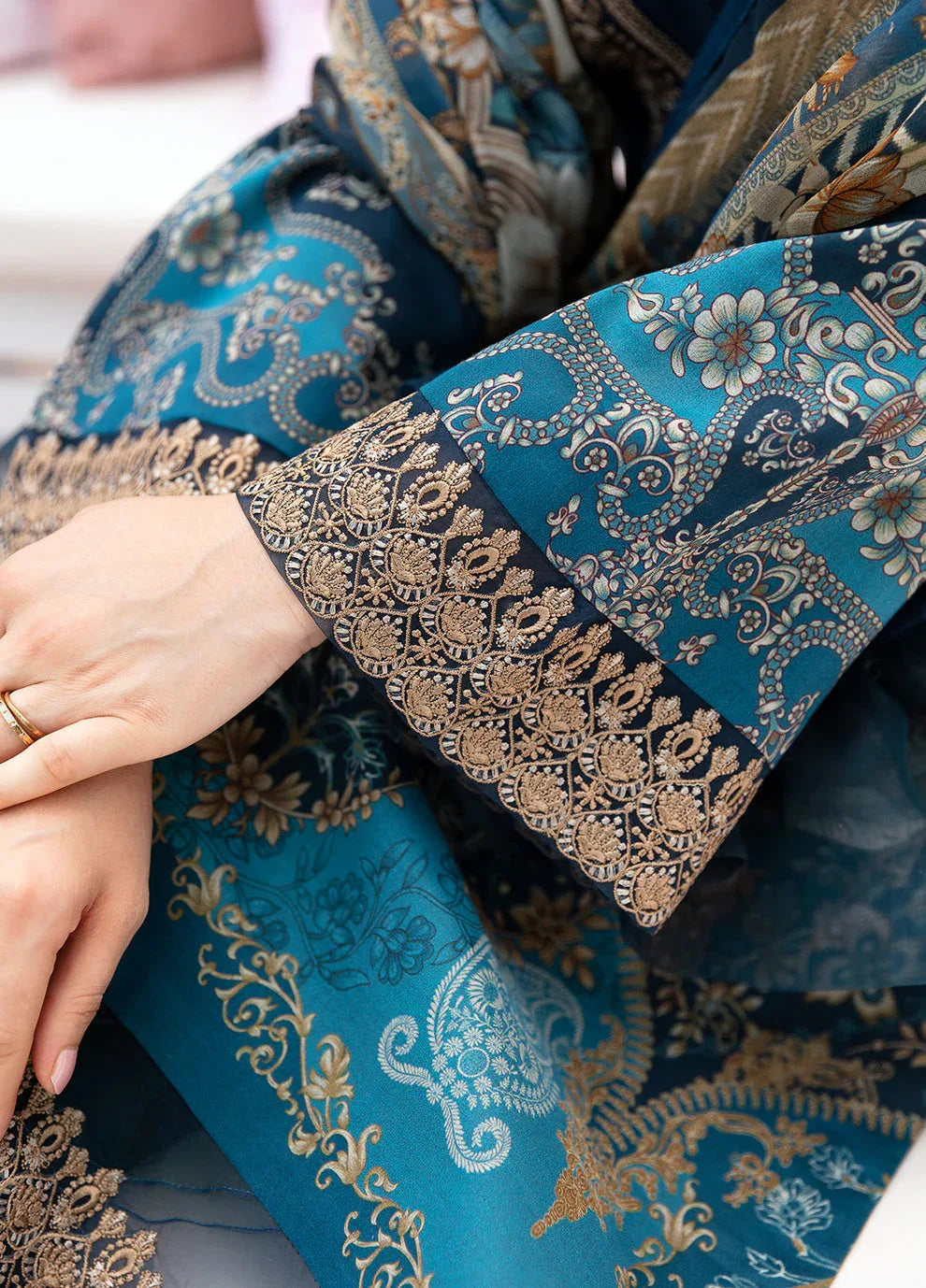 Gulaal | Summer Glow Lawn 24 | SYLVIYA (GL-L-24V3-01) - Aqsa Fabrics