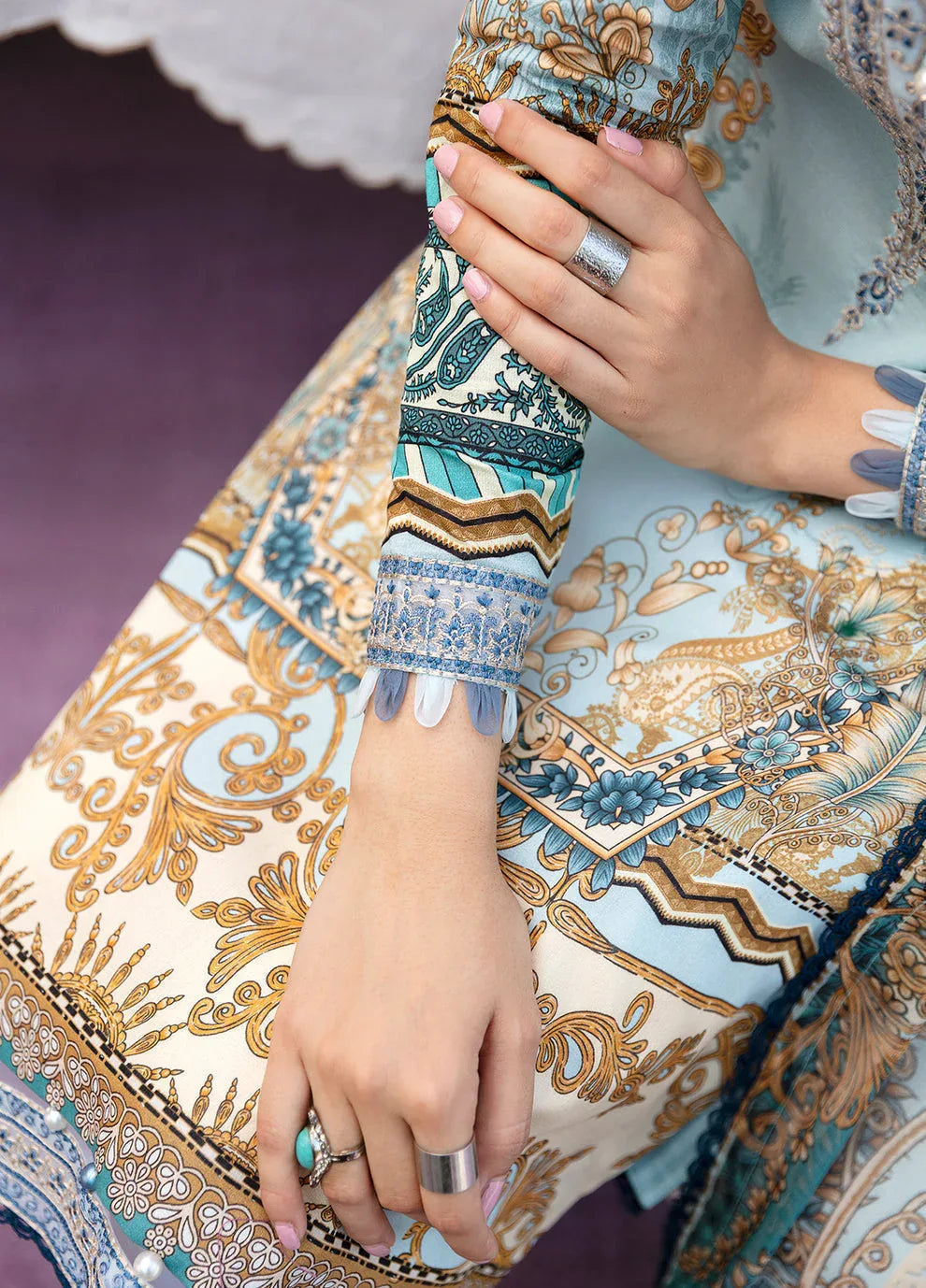 Gulaal | Summer Glow Lawn 24 | AMAYRAH (GL-L-24V3-02) - Aqsa Fabrics