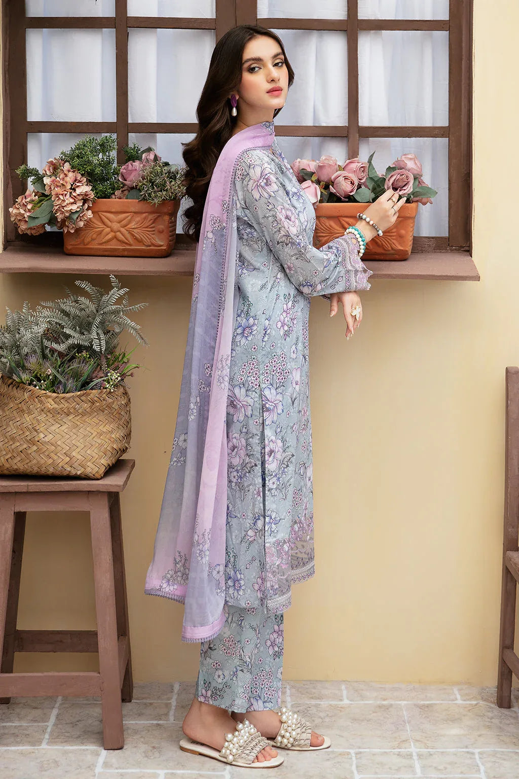 Ramsha | Rangrez Lawn Collection | N-508 - Aqsa Fabrics