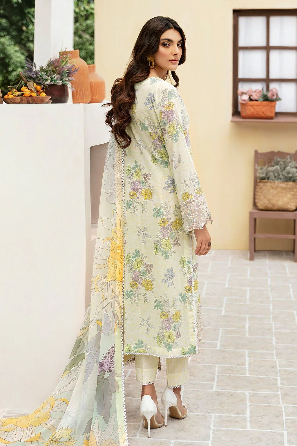 Ramsha | Rangrez Lawn Collection | N-501 - Aqsa Fabrics