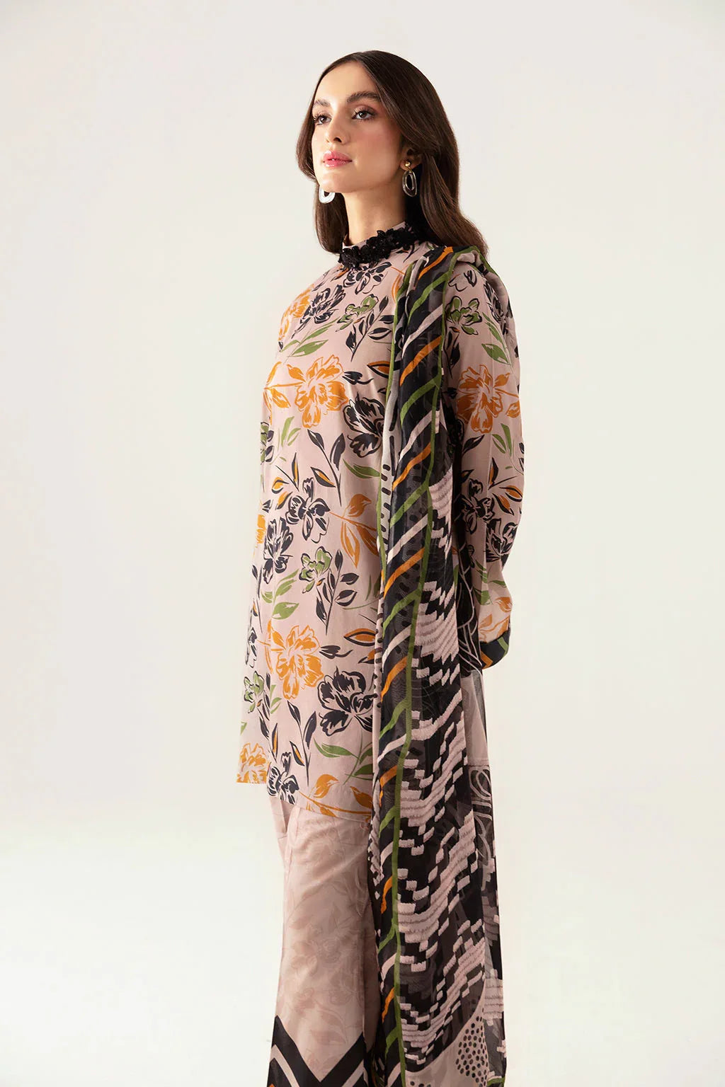 Ramsha | Pinted Lawn | RP-106 - Aqsa Fabrics