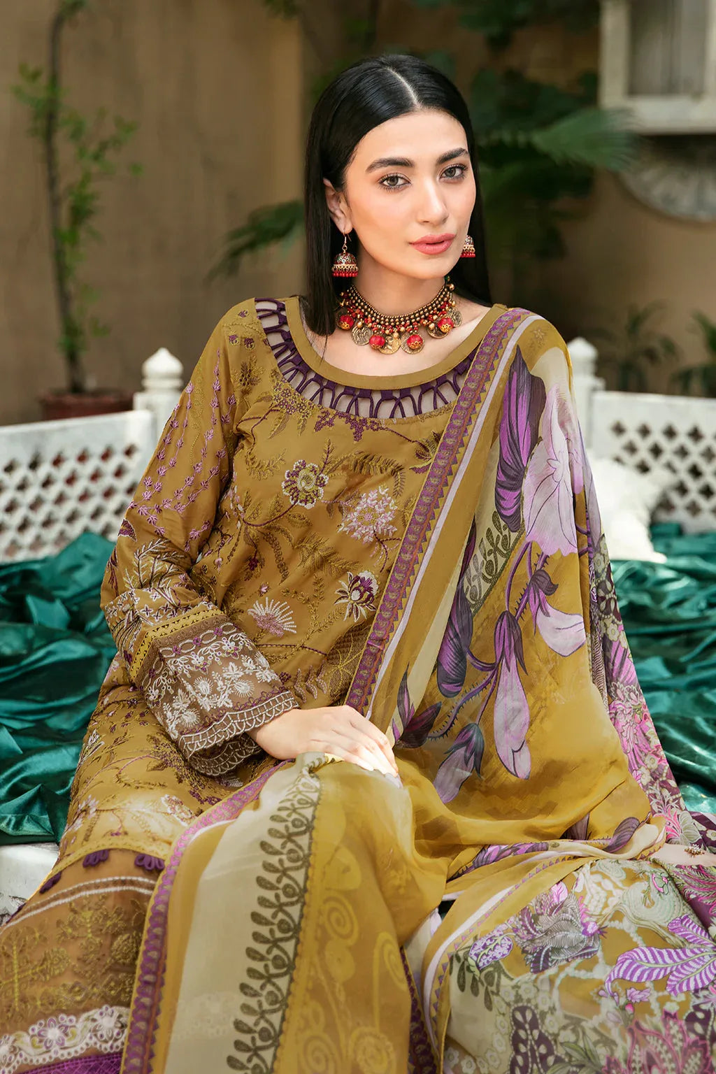 Ramsha | Mashaal Luxury Lawn | L-808 - Aqsa Fabrics